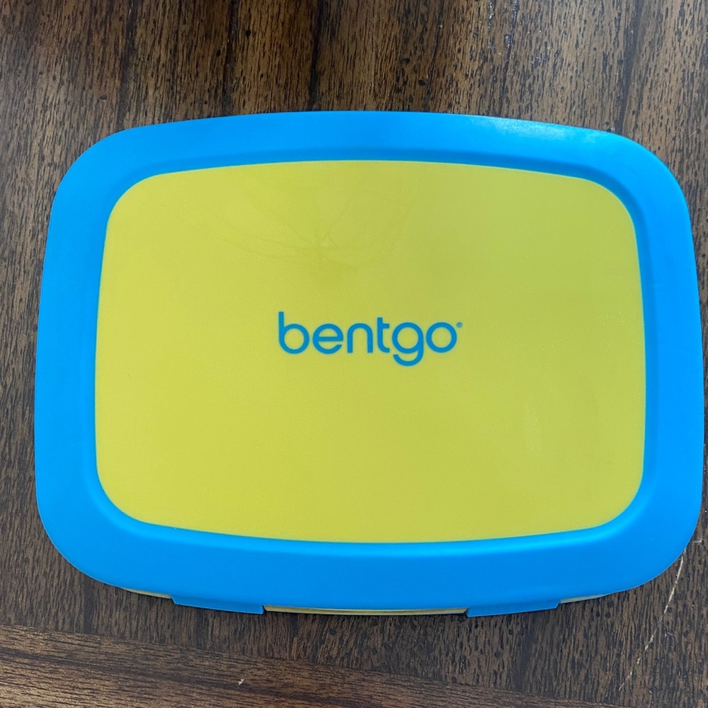 Bentgo Kids Blue & Yellow Leakproof Lunch Box New